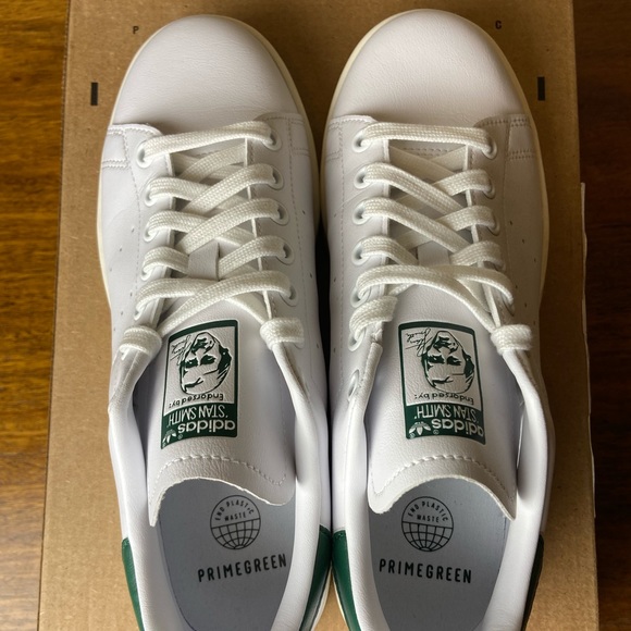 Adidas Stan Smith Shoes - Picture 8 of 10